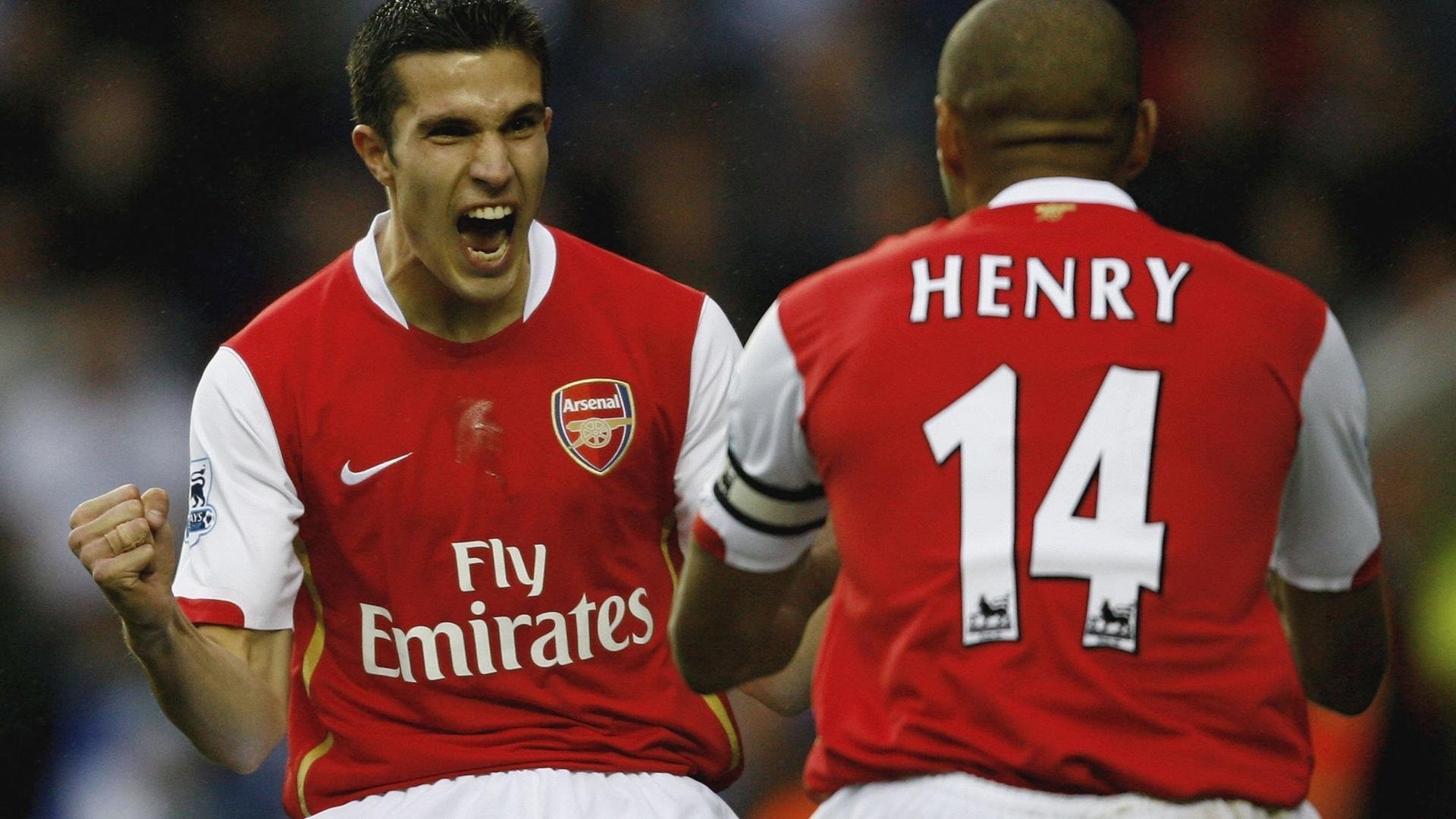 黑马狂奔!无名小卒爆冷击败卫冕冠军,创历史性一刻!