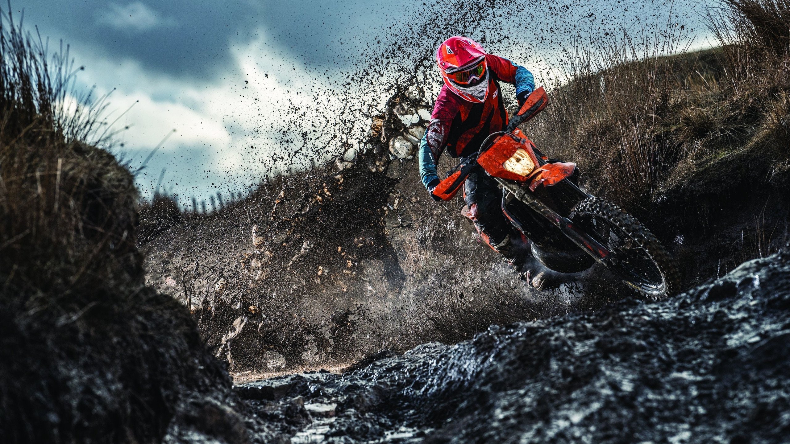 点球大战惊心动魄,胜利者笑到最后